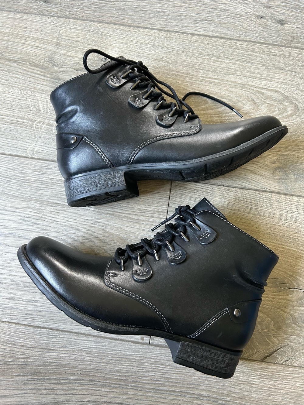 EARTH - 'Avanti Bahn'  Black Noir Ankle Boots Size 7